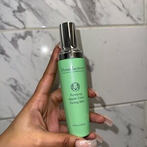 Dermactives Green Apple Cider Toning Mist